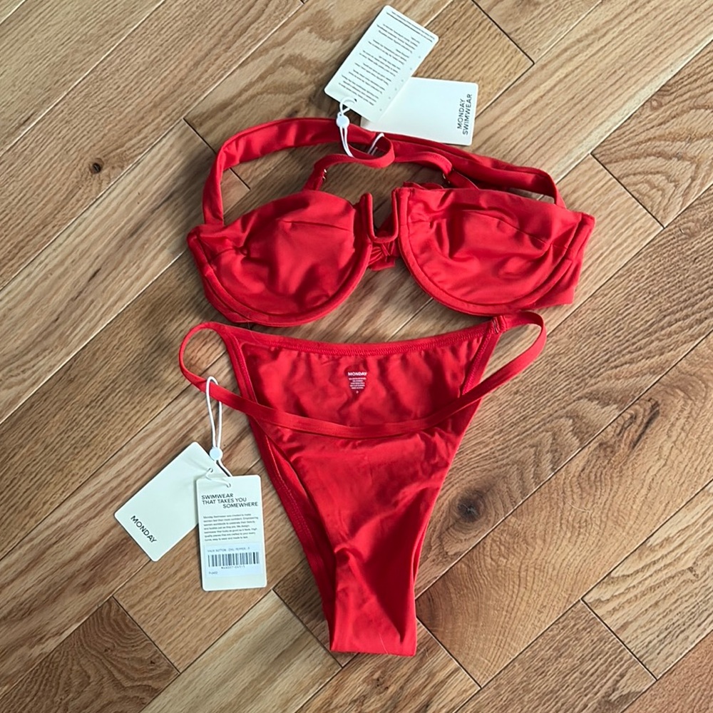 MONDAY SWIMWEAR Red Women's Swimwear Bikini Set SIZE P